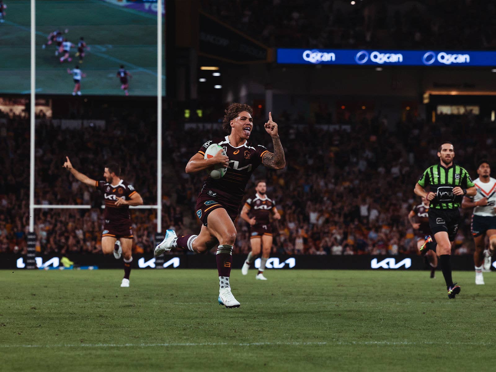Brisbane Broncos celebrate Reece Walsh
